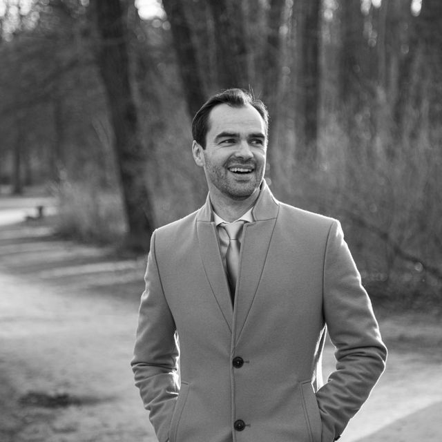 Business & Corporate — Bild 3